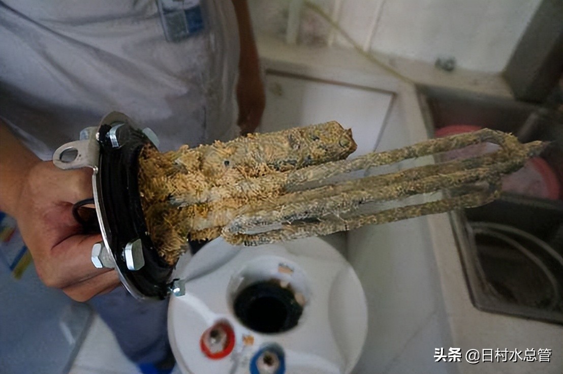清洗热水器后水变白,热水器清洗完故障