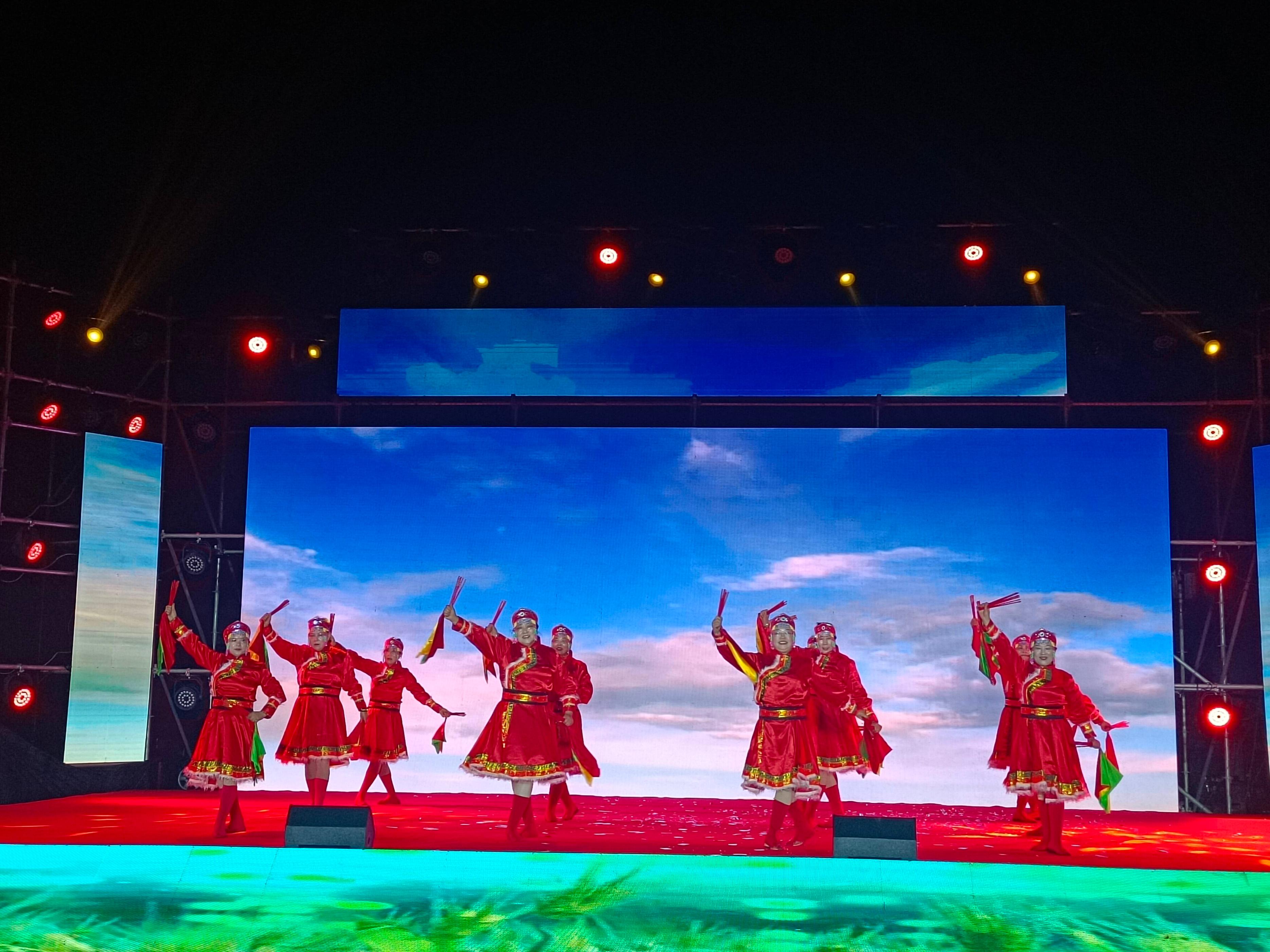 青岛市市南区颁奖典礼的开场,青岛银行奖学金颁奖典礼