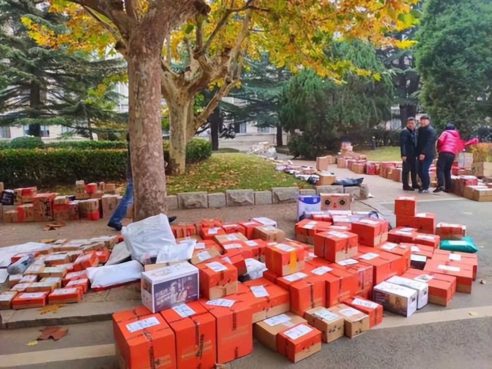 快递诈骗为啥不抓寄快递的,新型骗局快递包裹怎么举报