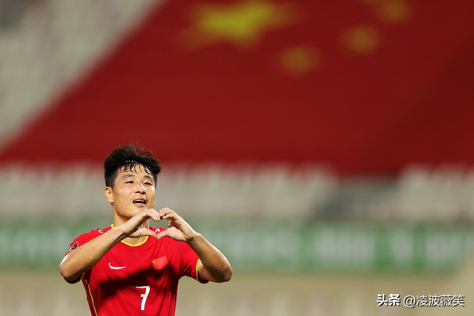 英雄返乡仍是骄傲！武磊31岁生日，国际足联送祝福，回归已进8球