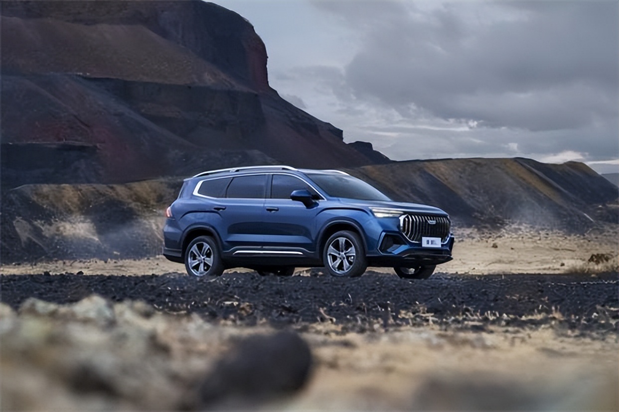 吉利豪越7座suv优缺点,吉利豪越五座suv的优缺点