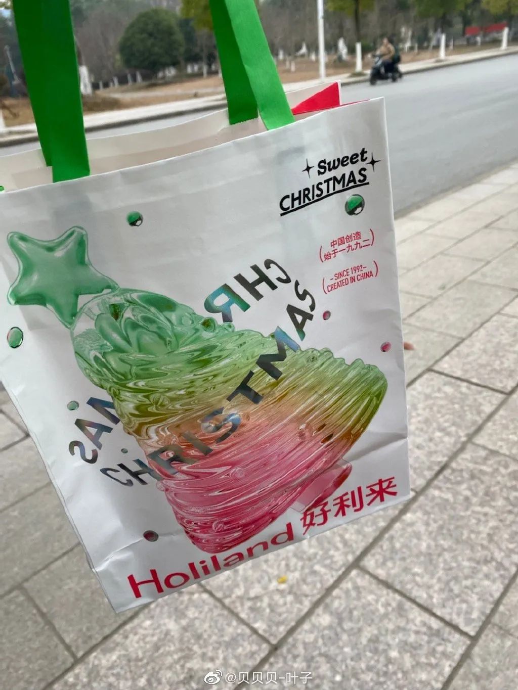 好利来蒲公英空气巧克力纸袋,纸袋创意设计概念设计