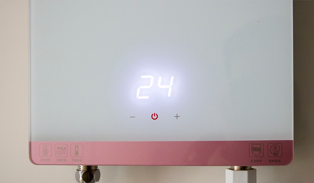 即热式电热水器的用电2.5平可以吗,海尔即热式电热水器55c1和55a1