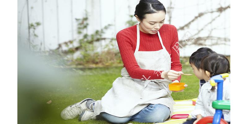 父母离婚为什么孩子老是心里难受,为什么父母离婚的孩子都很懂事