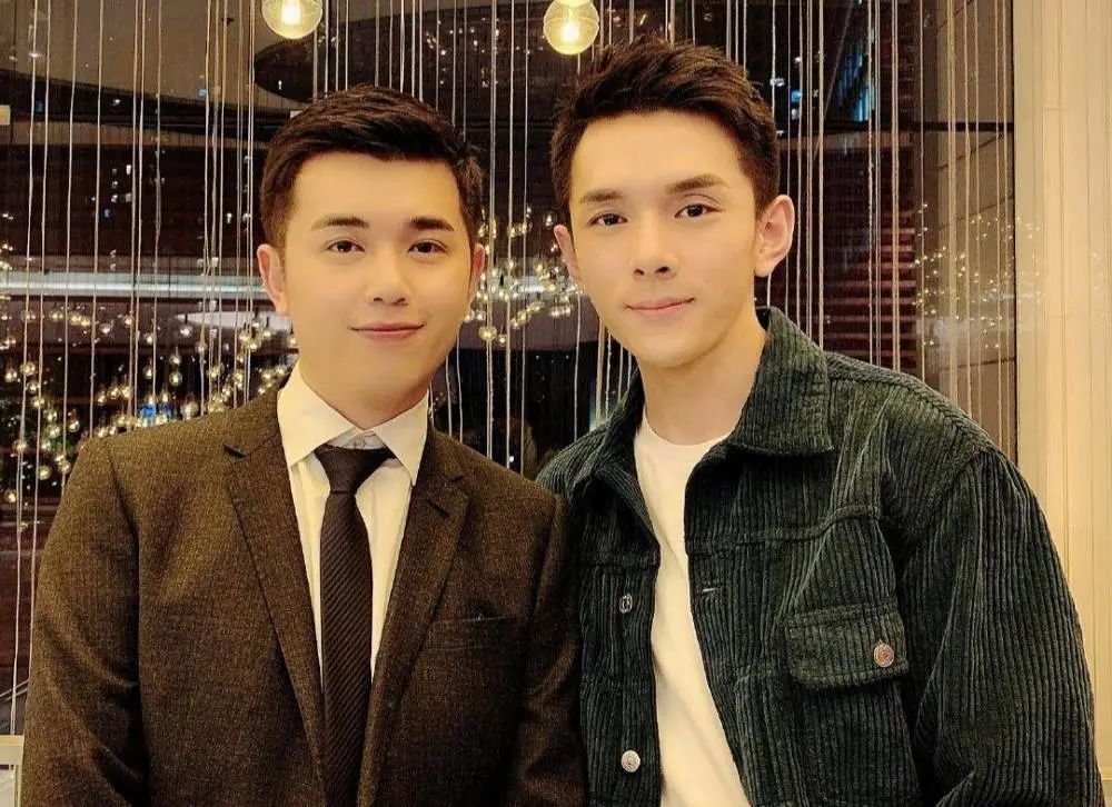 “带货一哥”李佳琦，从月薪三千到年入千万，背后的艰辛谁人知？