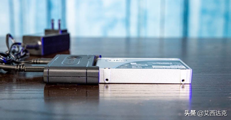 ICYDOCK艾西达克EZ-AdapterExMB931U-1VBU.2转USB3.2Gen2评测