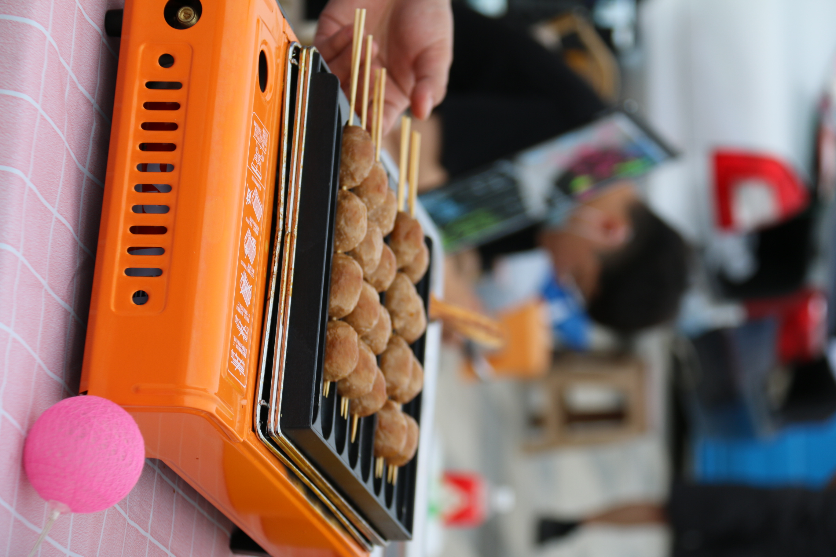 不想上班的的年轻人都在干嘛,现在的年轻人都不努力工作