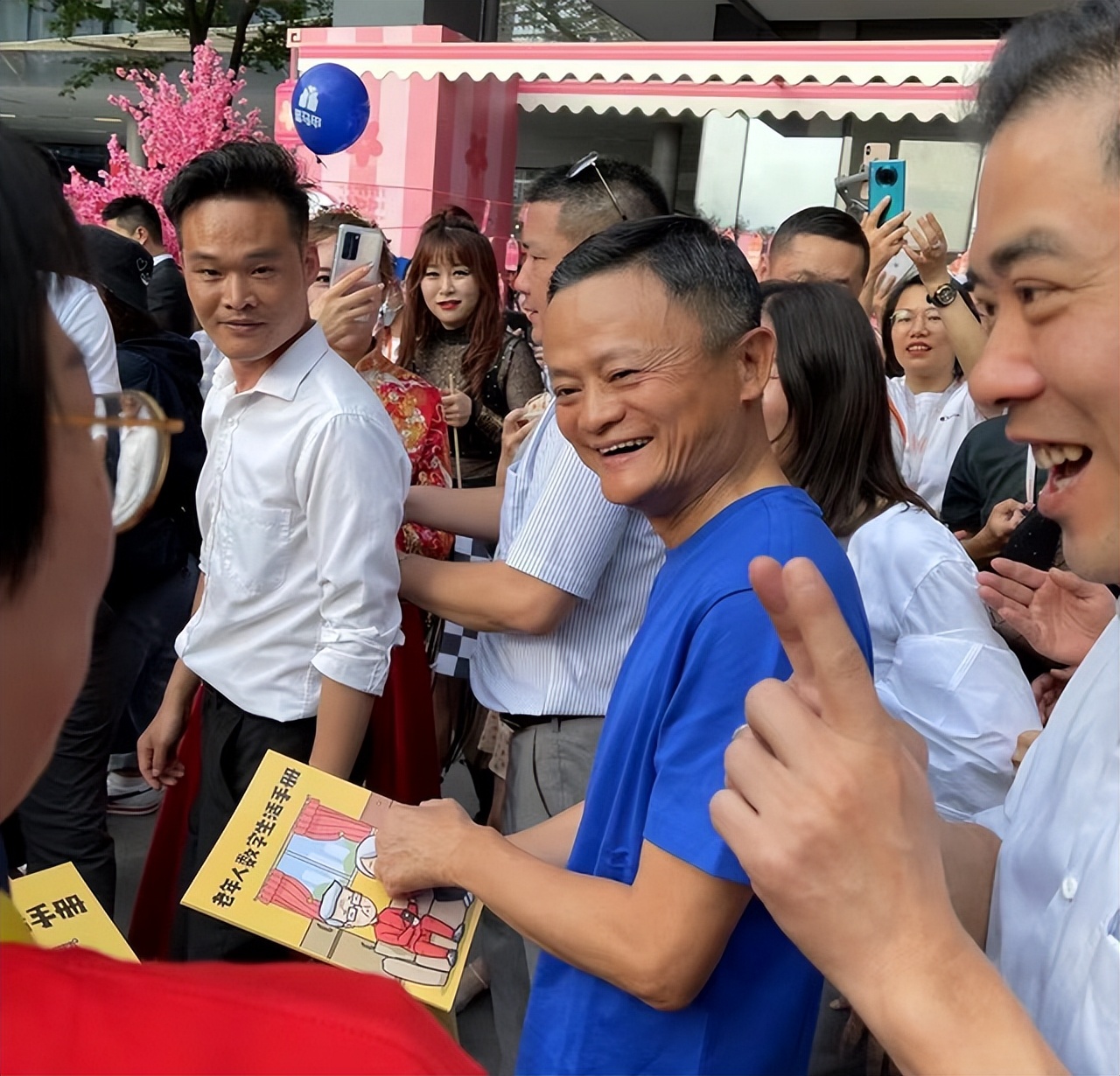 马云在日本的创业经历概括,马云在日本工作几年