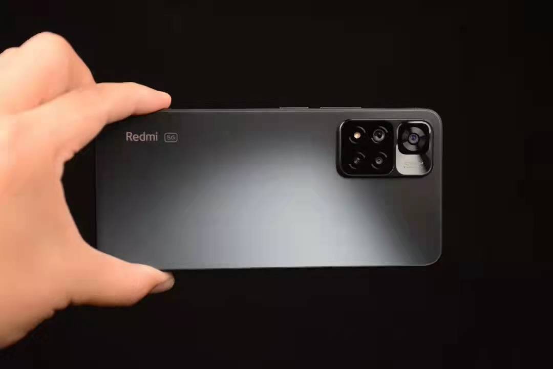 5160mAh+三星钻石屏+1亿像素,跌至1399元,千元性价比之王