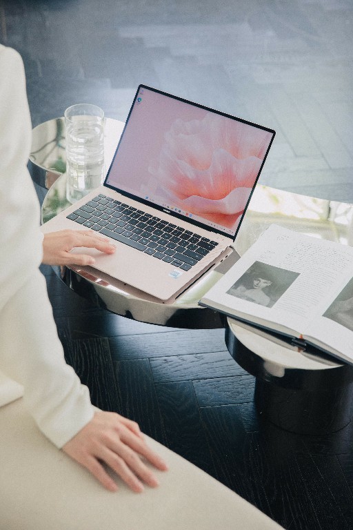 华为matebook系列性价比最高,华为matebook4哪款性价比高