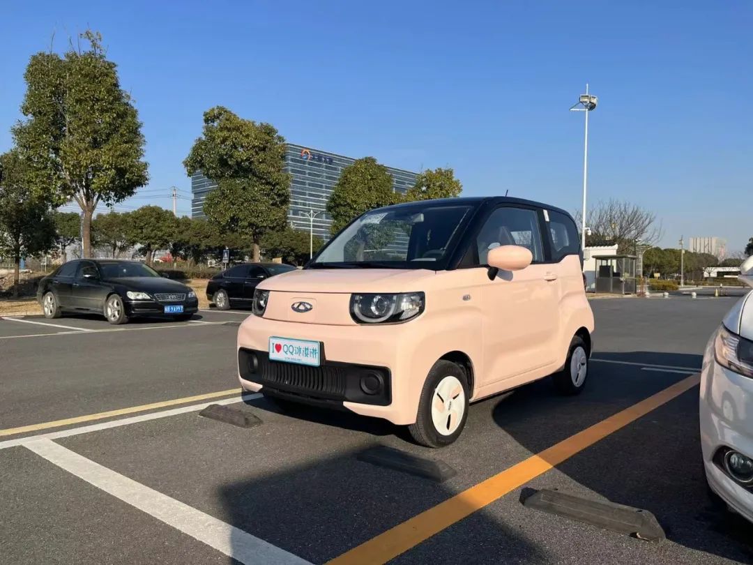 奇瑞qq冰淇淋和mini对比,五菱宏光mini和奇瑞冰淇淋选哪个