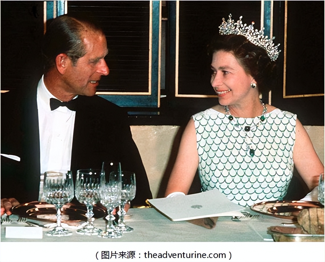 英国庆祝伊丽莎白二世在位70周年——女王的宝藏铂金首饰盘点