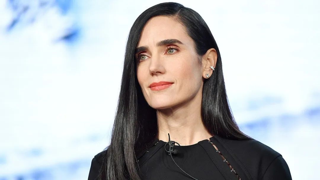 她12岁凭神颜惊艳好莱坞！考上耶鲁后转去斯坦福，网友：有颜有才