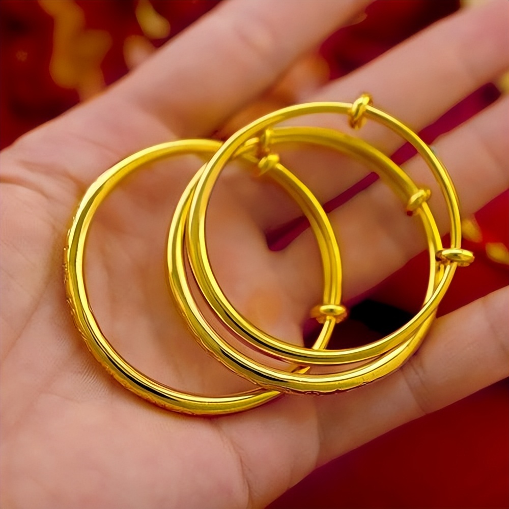 给孩子买什么黄金饰品好,给婴儿的黄金饰品咋选