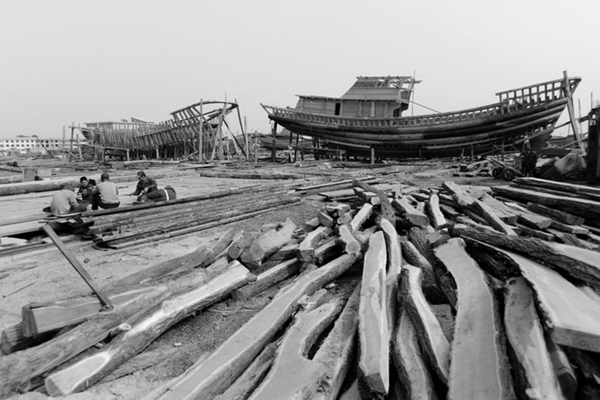 长津湖战役中霍英东到底做了什么？死后竟然可以享受国葬