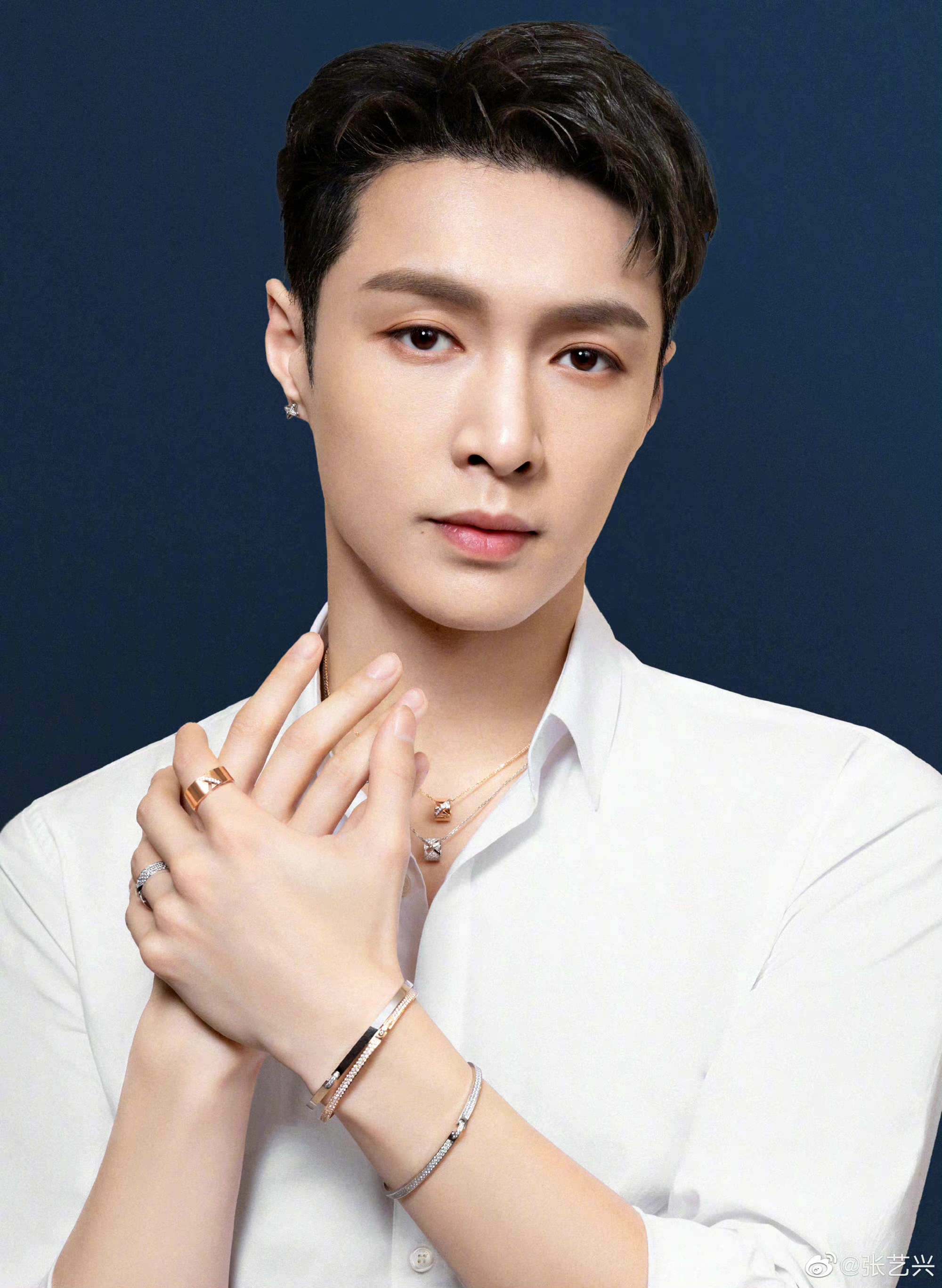 肖战最近投票第一名,2020人气角色投票肖战