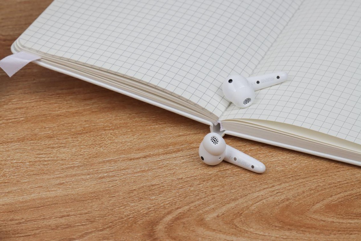 华为freebudsse耳塞,华为freebudsse可以加耳塞吗