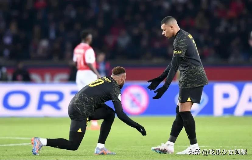 大巴黎内马尔姆巴佩球衣,大巴黎内马尔姆巴佩互相传球