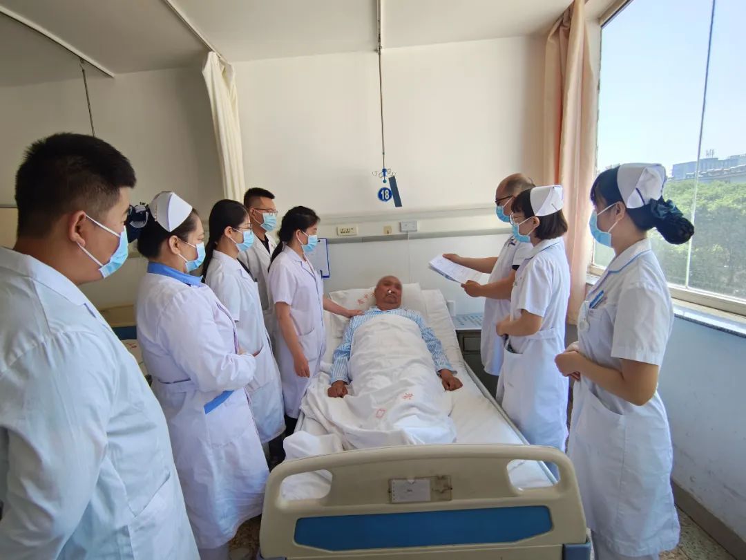 鼻出血不止耳鼻喉科怎么处理,耳鼻喉科鼻子出血医生处理方法