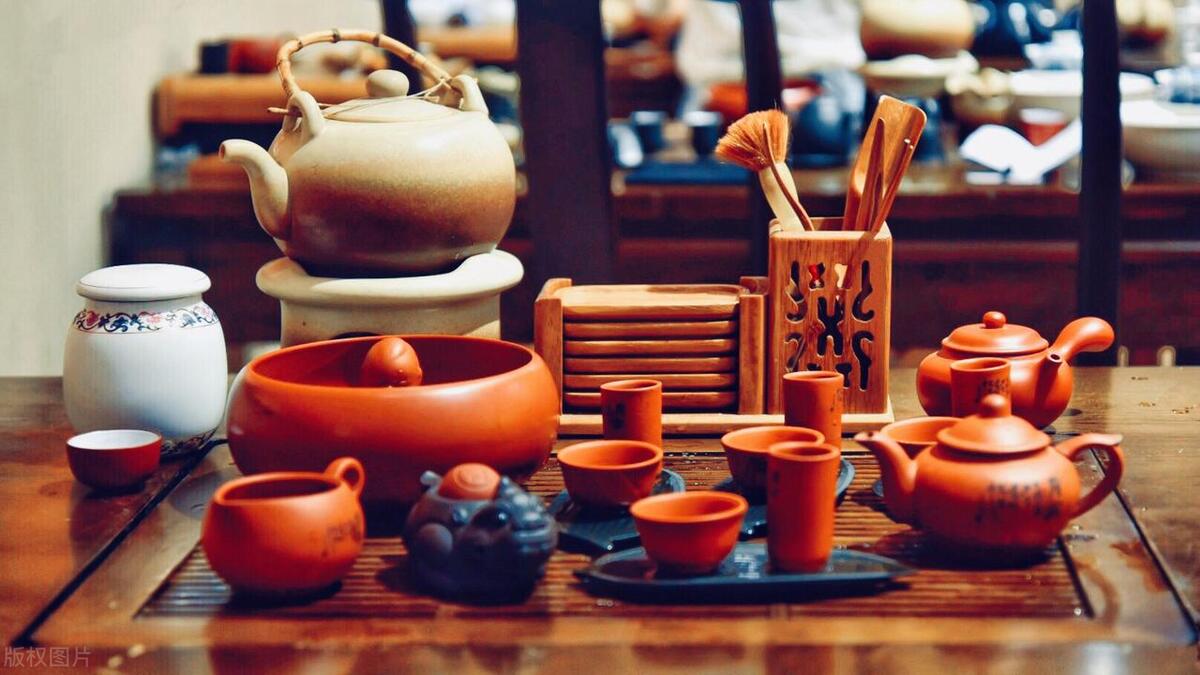 真实茶客故事，九哥炒股赚到钱后，带走儿媳去广东做生意，后来呢