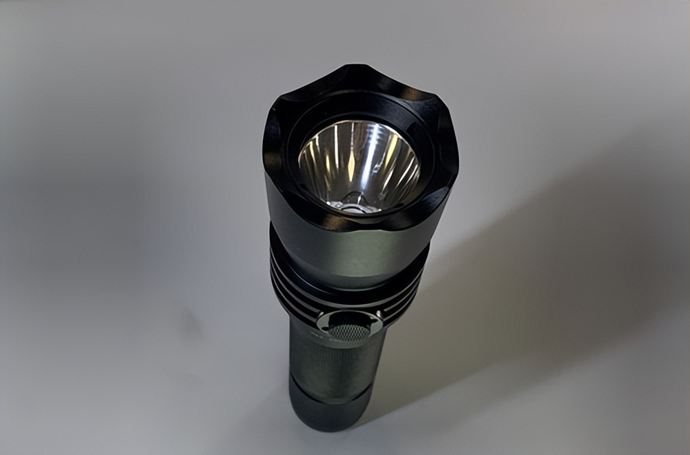 sw2101强光防爆电筒价格,jw210节能强光防爆电筒配件