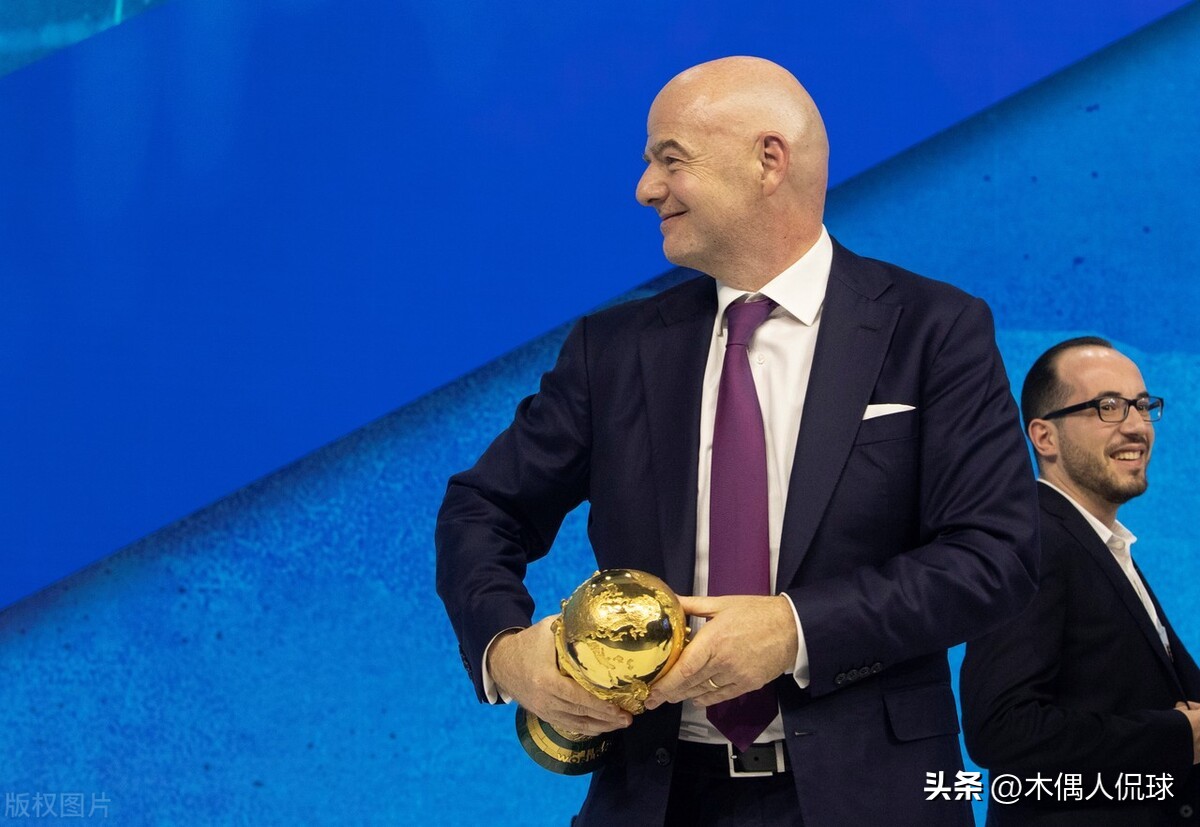 2022卡塔尔世界杯的大力神杯,卡塔尔世界杯决赛大力神杯进场