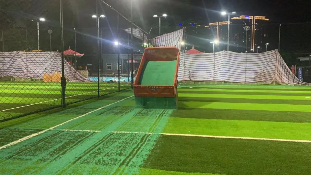 广州海角游泳场足球场,广州首个水上足球场