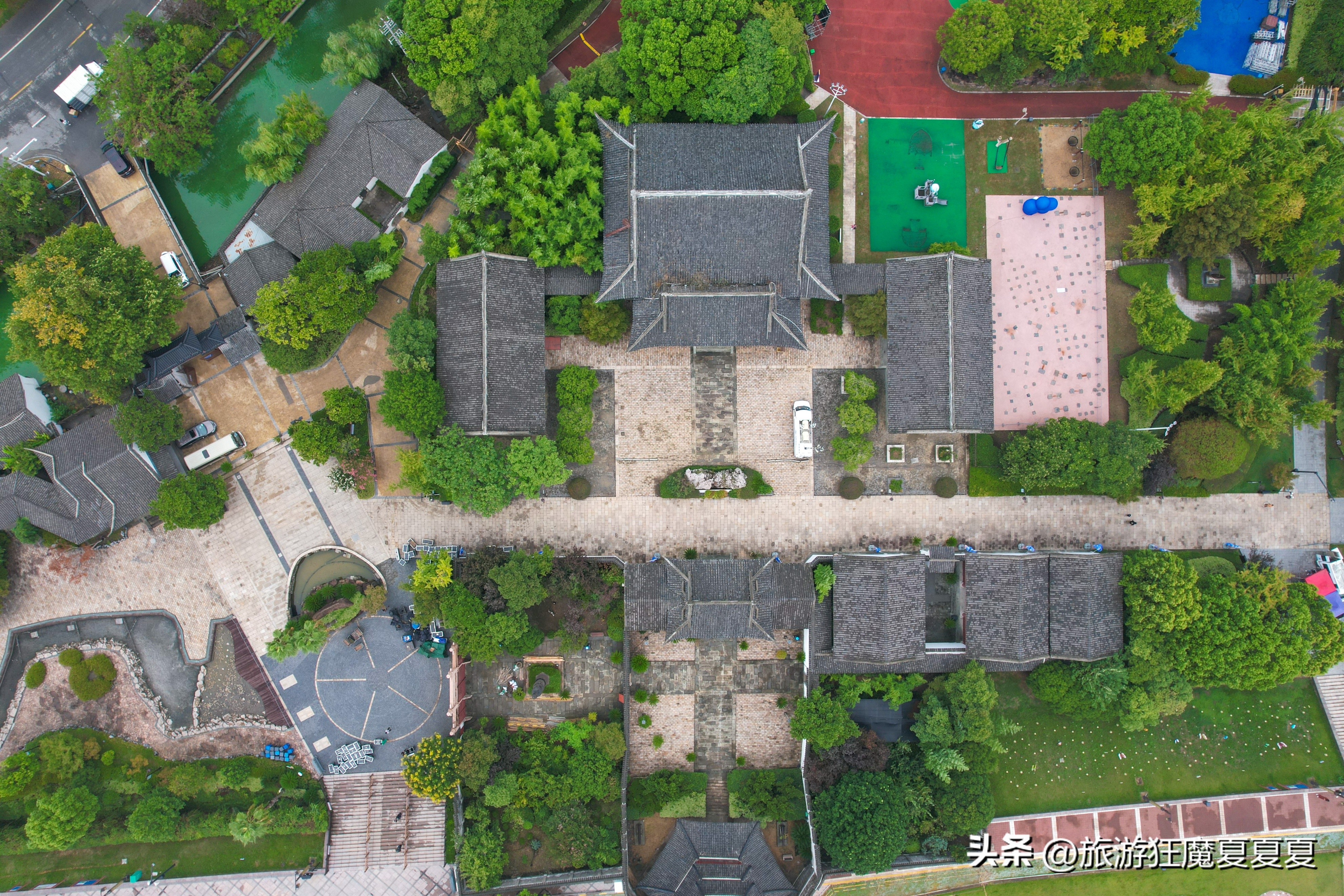 钱塘江大潮远近闻名的原因,钱塘江大潮以什么闻名天下