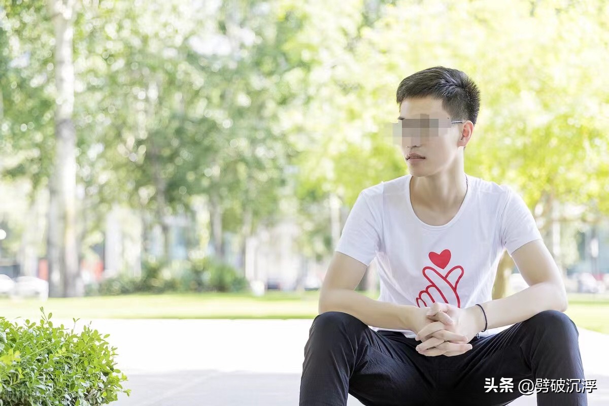 我，背负百万债务，自杀未遂，如今做抖音电商月入十万