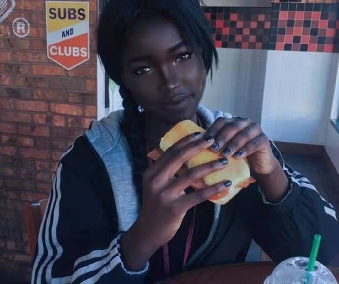 曾经火爆全球的“黑珍珠”有多美？无数富二代排队，对她展开追求