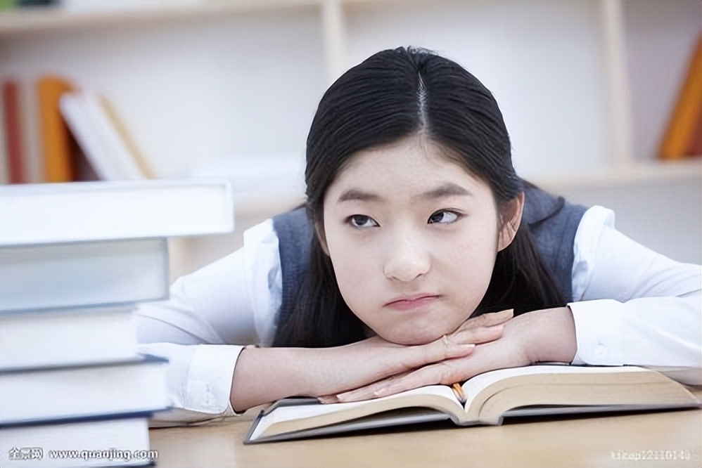 高中孩子总说心烦怎么办,高二孩子老抱怨怎么办