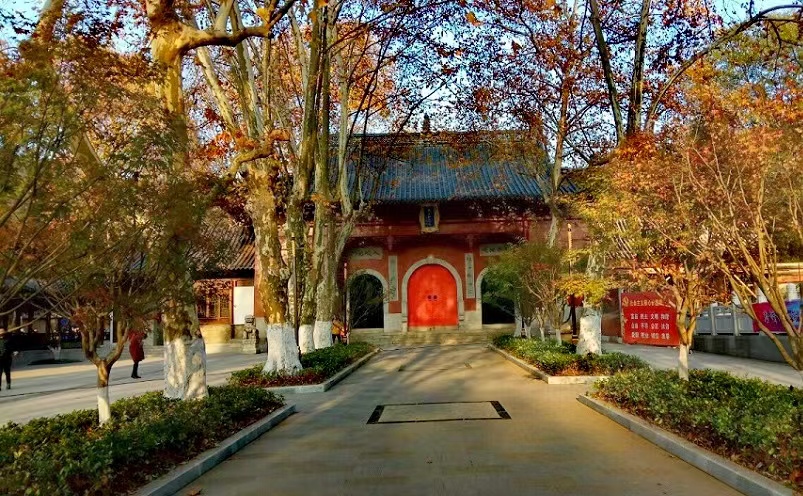 南京十大古寺分布区,南京十大寺庙哪一座离火车站最近