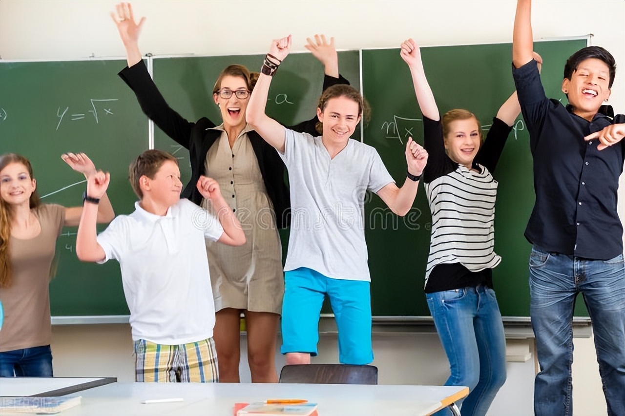 小学英语课堂游戏的教学策略,小学英语教学策略案例分析