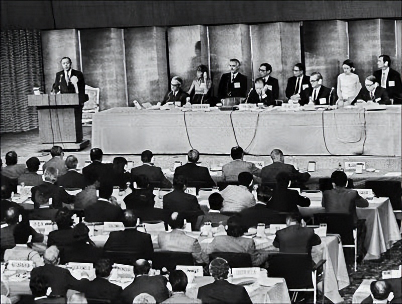 哪一年中国加入wto世贸组织,中国参加世贸谈判持续了多长时间