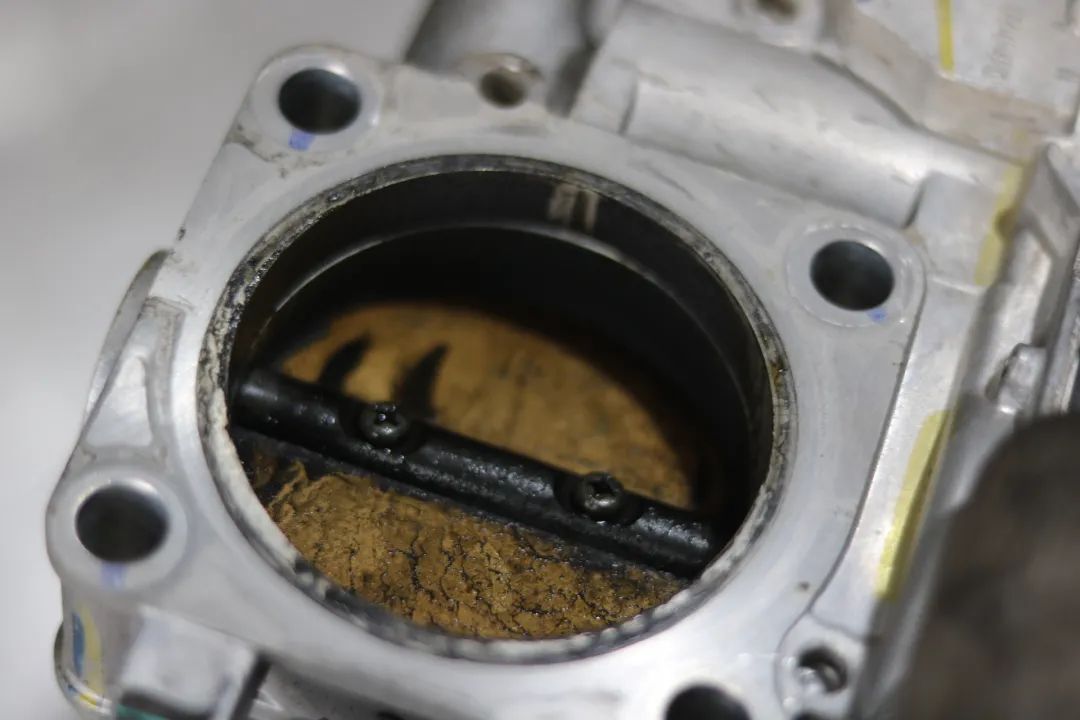 艾力绅可以象皇冠一样翻新吗,艾力绅12款整车翻新