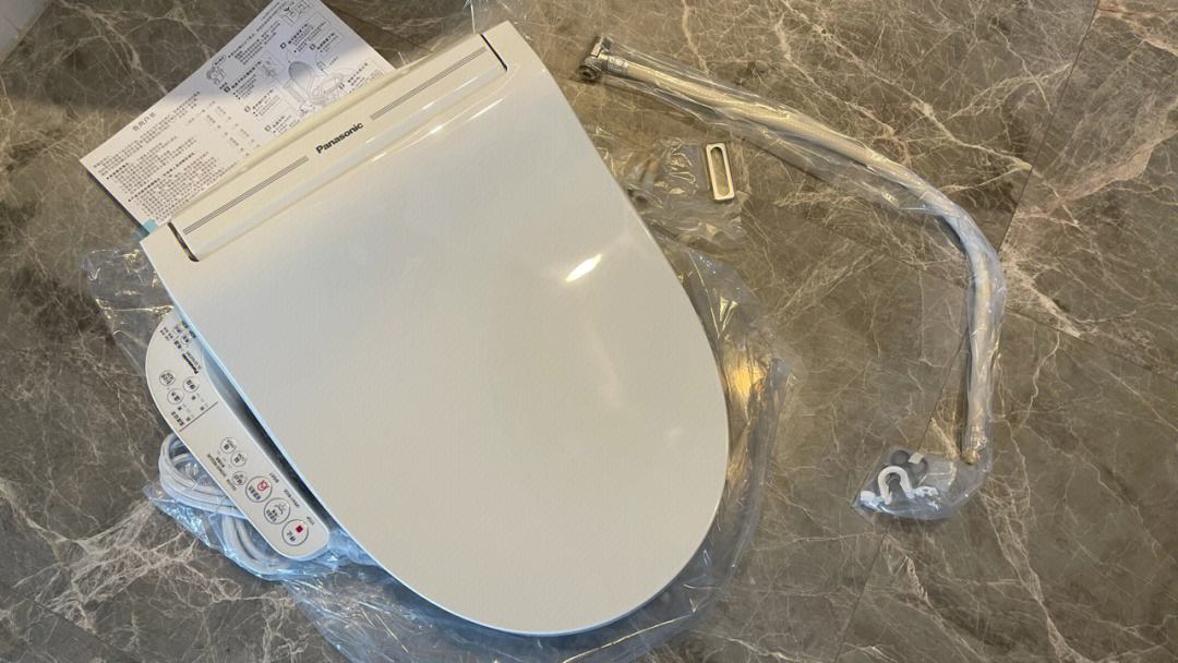 智能马桶与智能马桶盖的区别在哪,智能马桶盖和智能马桶哪个更实用