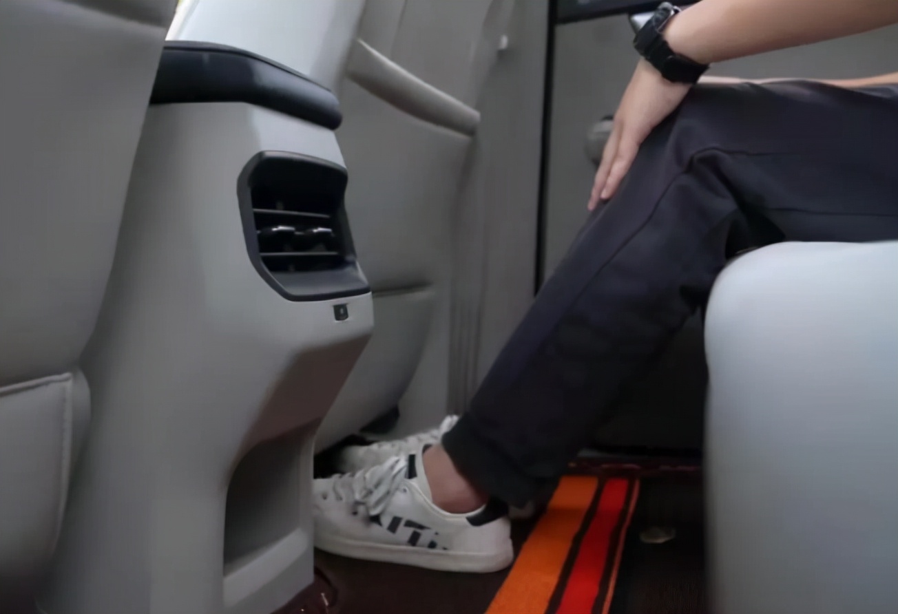 五菱星辰的车机系统如何使用,五菱星辰车机互联