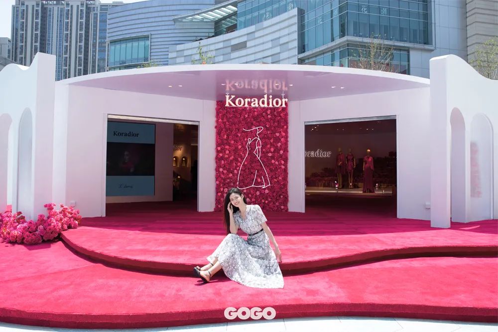 带你去看玫瑰花海,带你看玫瑰花海