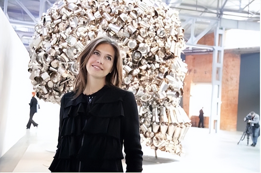 达莎·朱可娃和罗曼阿布拉莫维奇 (达瑞亚·达莎·朱可娃2009年)