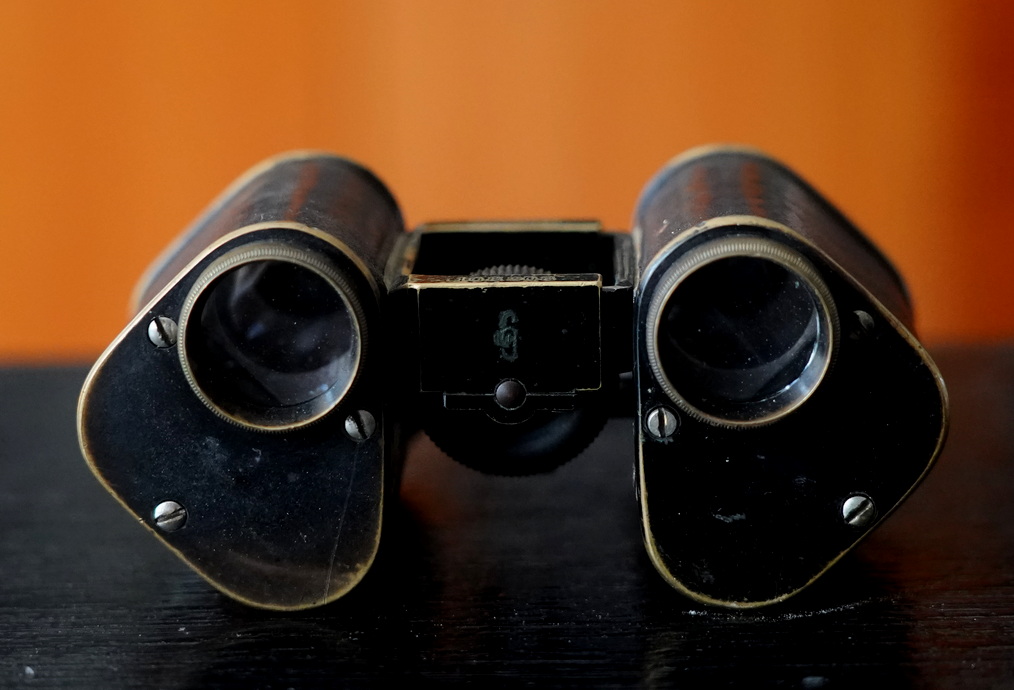 收藏经典望远镜 (古典棱镜望远镜)