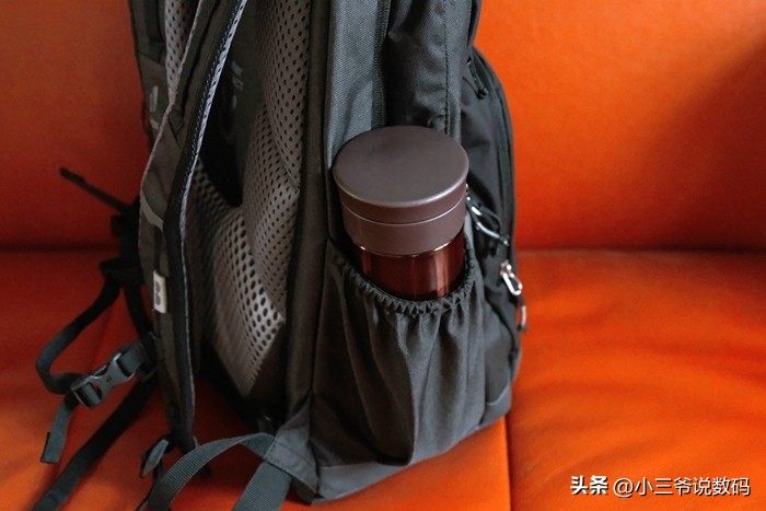 多特学生书包视频,多特背包背娃