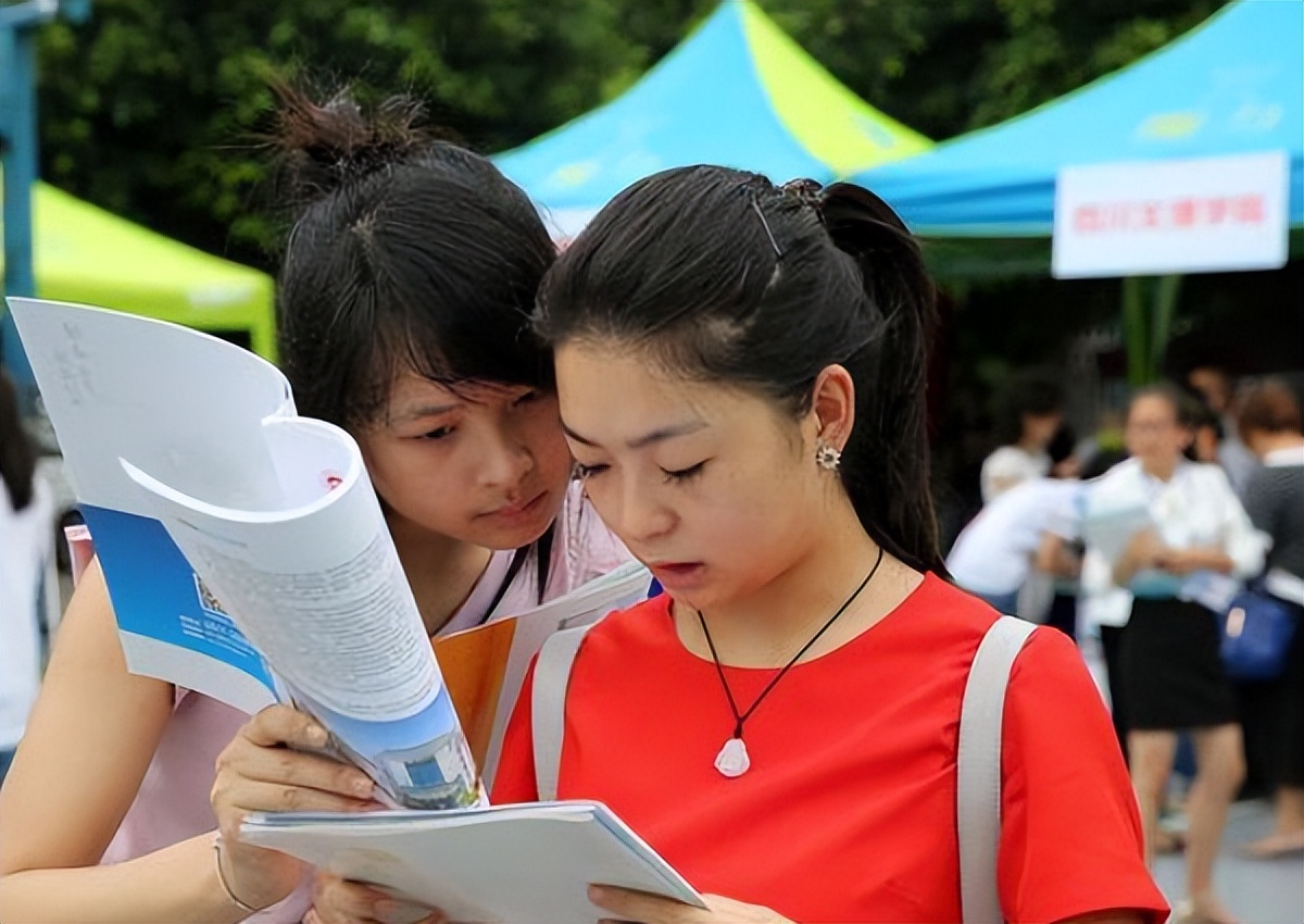 西安交大好还是南京航天大学好,西安交大在中国内大学的排名