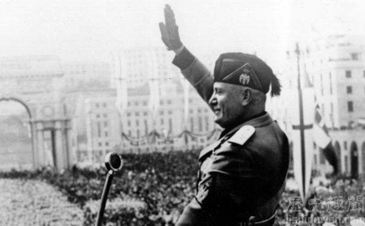 墨索里尼在意大利人心中的位置,墨索里尼怎么下台的