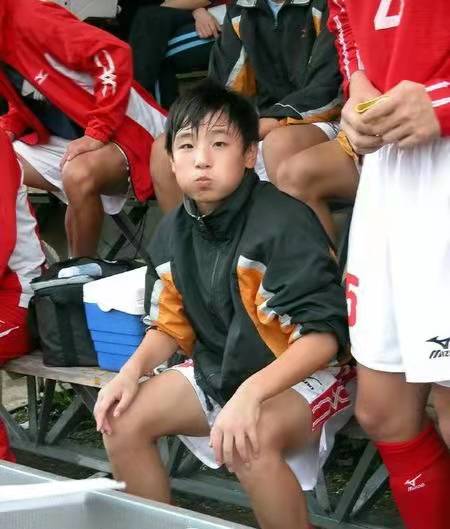 武磊技无双为中国足球增光添彩,从青涩少年到传奇射手