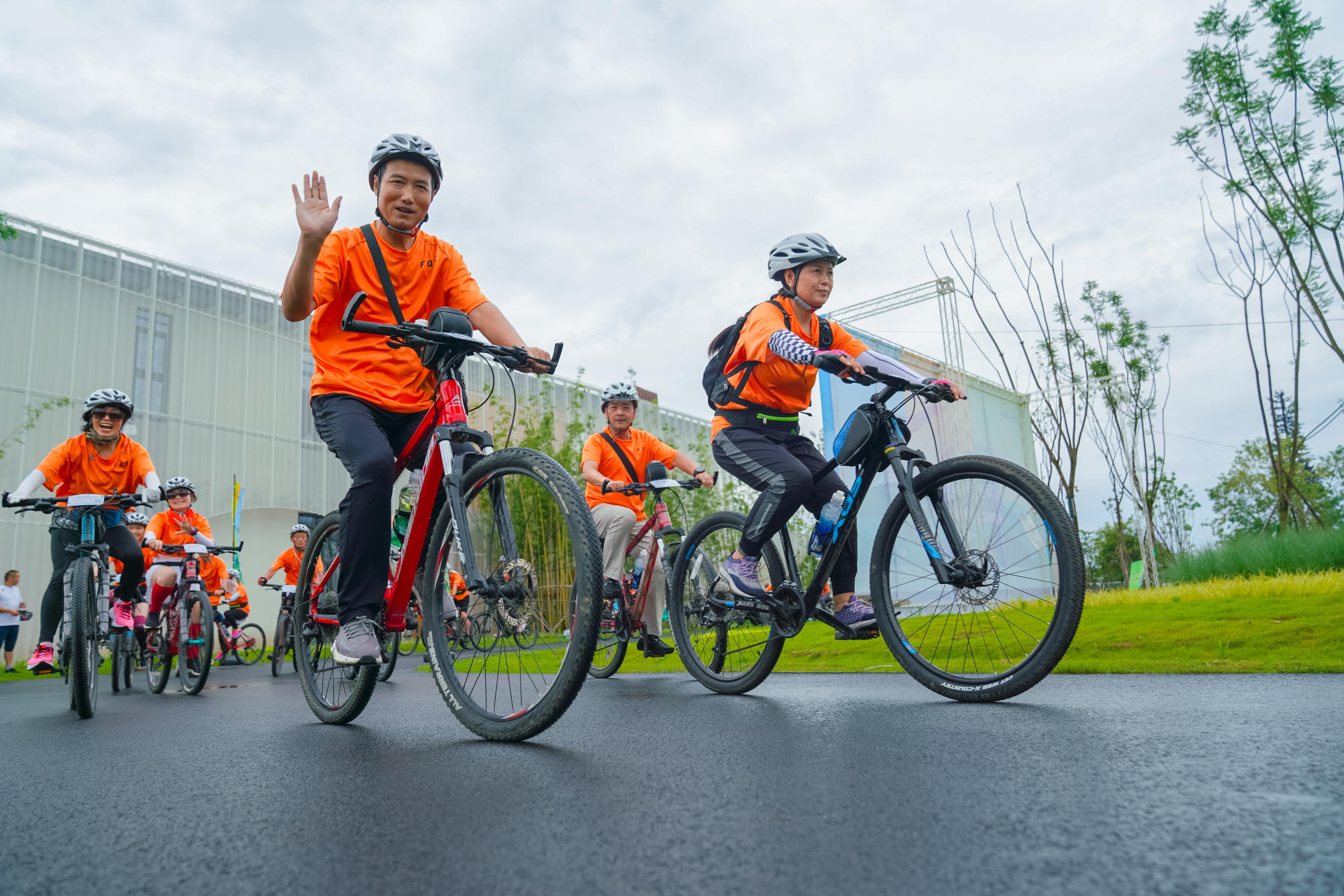 悦动彩林公园最近活动,悦动彩林公园近期视频