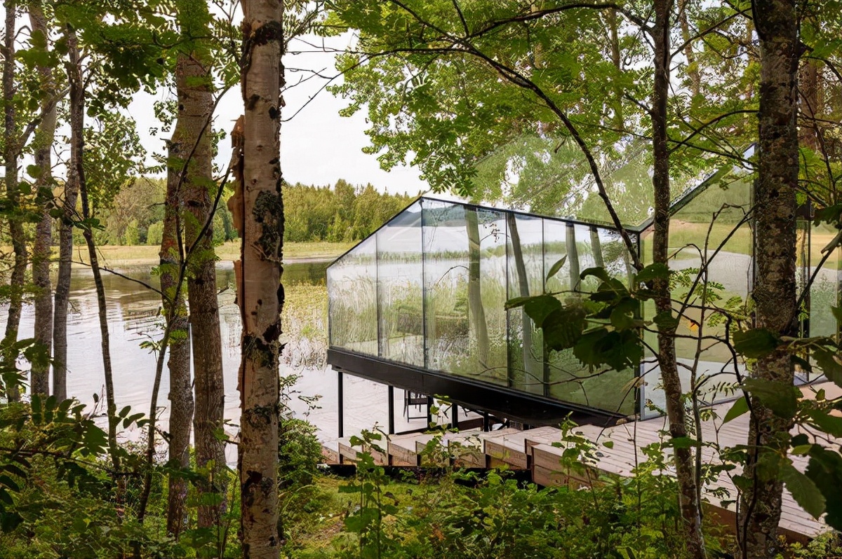 芬兰，伊纳里，森林玻璃小屋/Pirinen+Salo