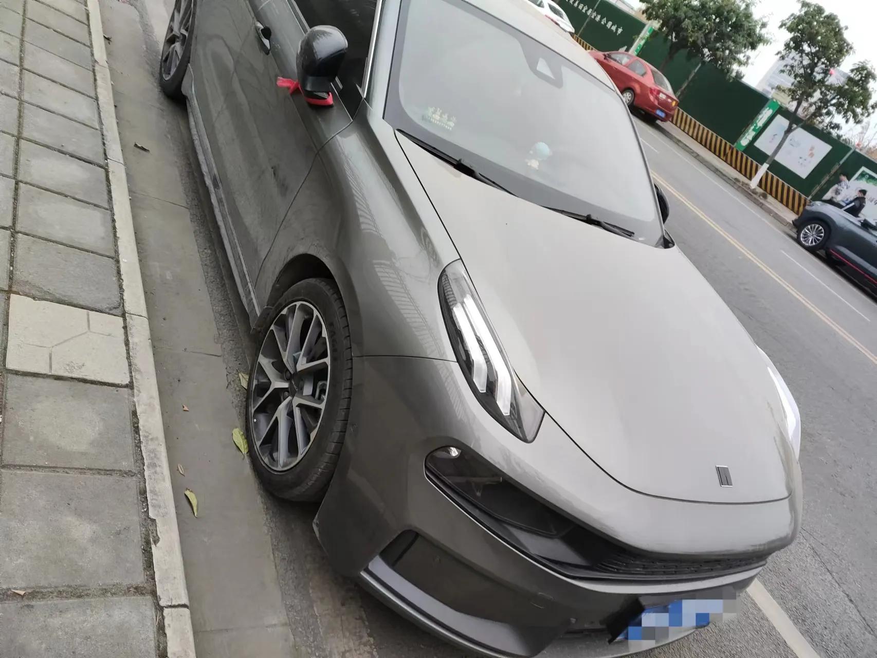 领克的大灯为什么这么难看,领克为什么车灯好难看