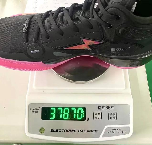 aj37代曝光图,韦德之道10和aj37很像