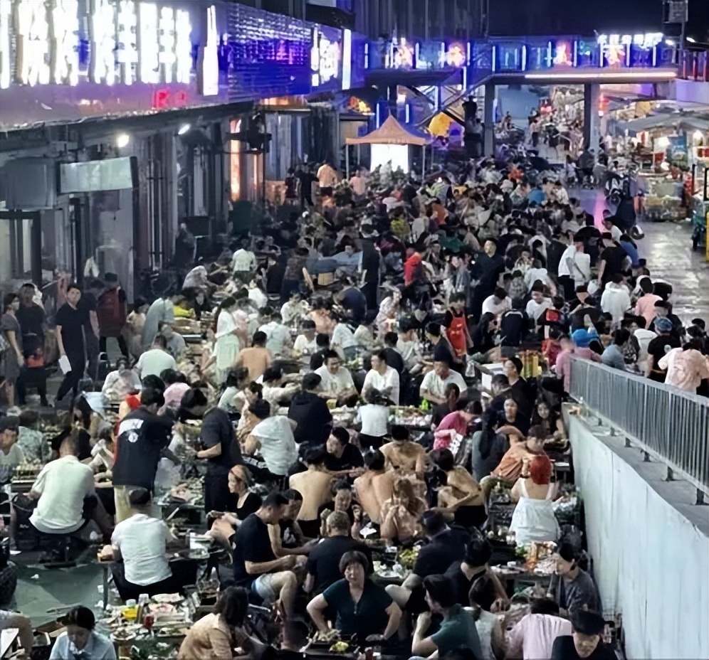 淄博“杀”疯了，挣到口袋里的钱，竟然主动“吐”了出来