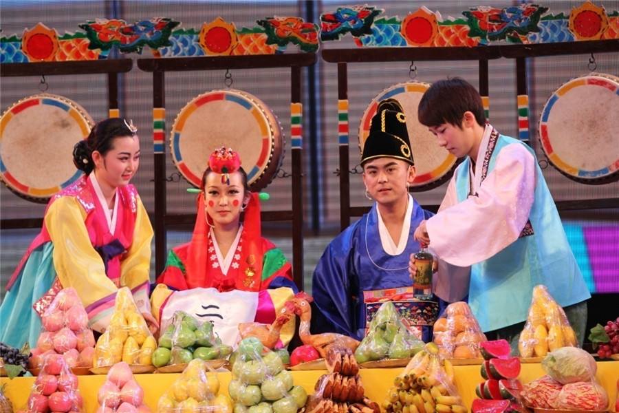 华夏民族魂正统传统婚礼,少数民族的婚礼惊艳隆重